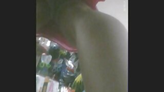 Ճարպիկ բիչ Մարիա Օզավան իր փիսիկին գոհացնում է փոքրիկ վառ դիլդոյով