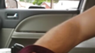 Սեքսակտիվ շիկահեր Քայլի Փեյջը շոշափվում է թեժ pov տեսանյութում