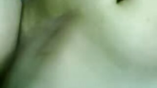 Ճապոնացի կուրկուհի Ակիհո Նիշիմուրան իր պոկումը խեղդում է և քսում